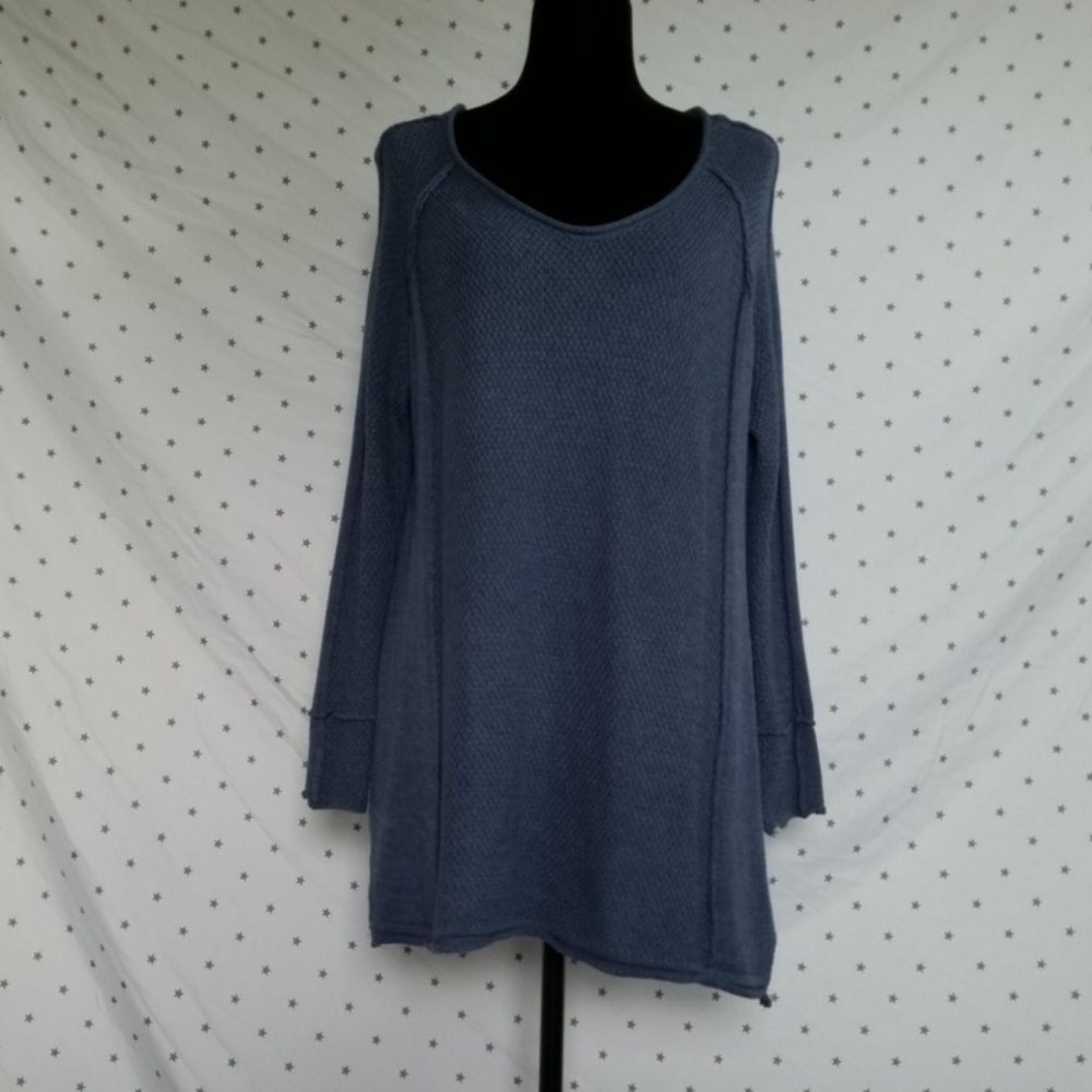 Monoreno sweater size Large